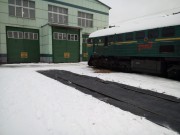 Полотно сорбирующее с полиэтиленовым покрытием и люверсным креплением в рулоне PRO-OIL RW